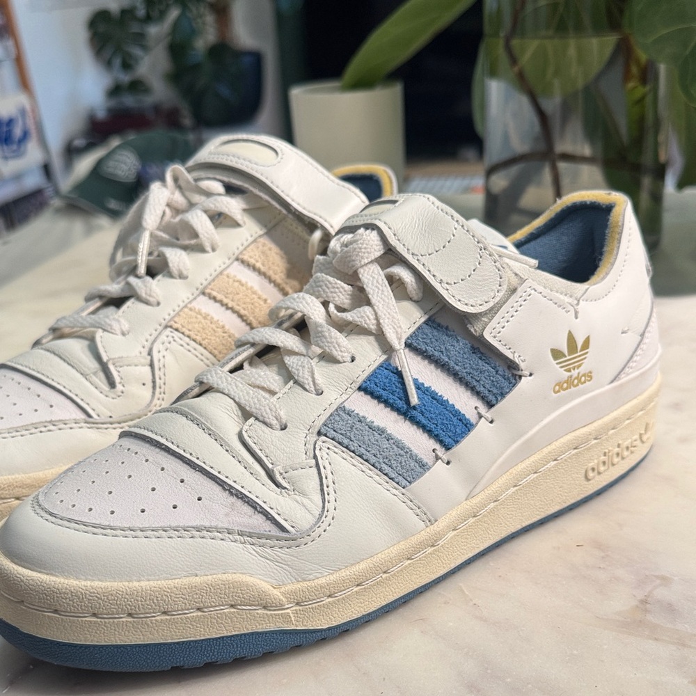 Adidas Forum 84 Low 'White Altered Blue'
Adidas /